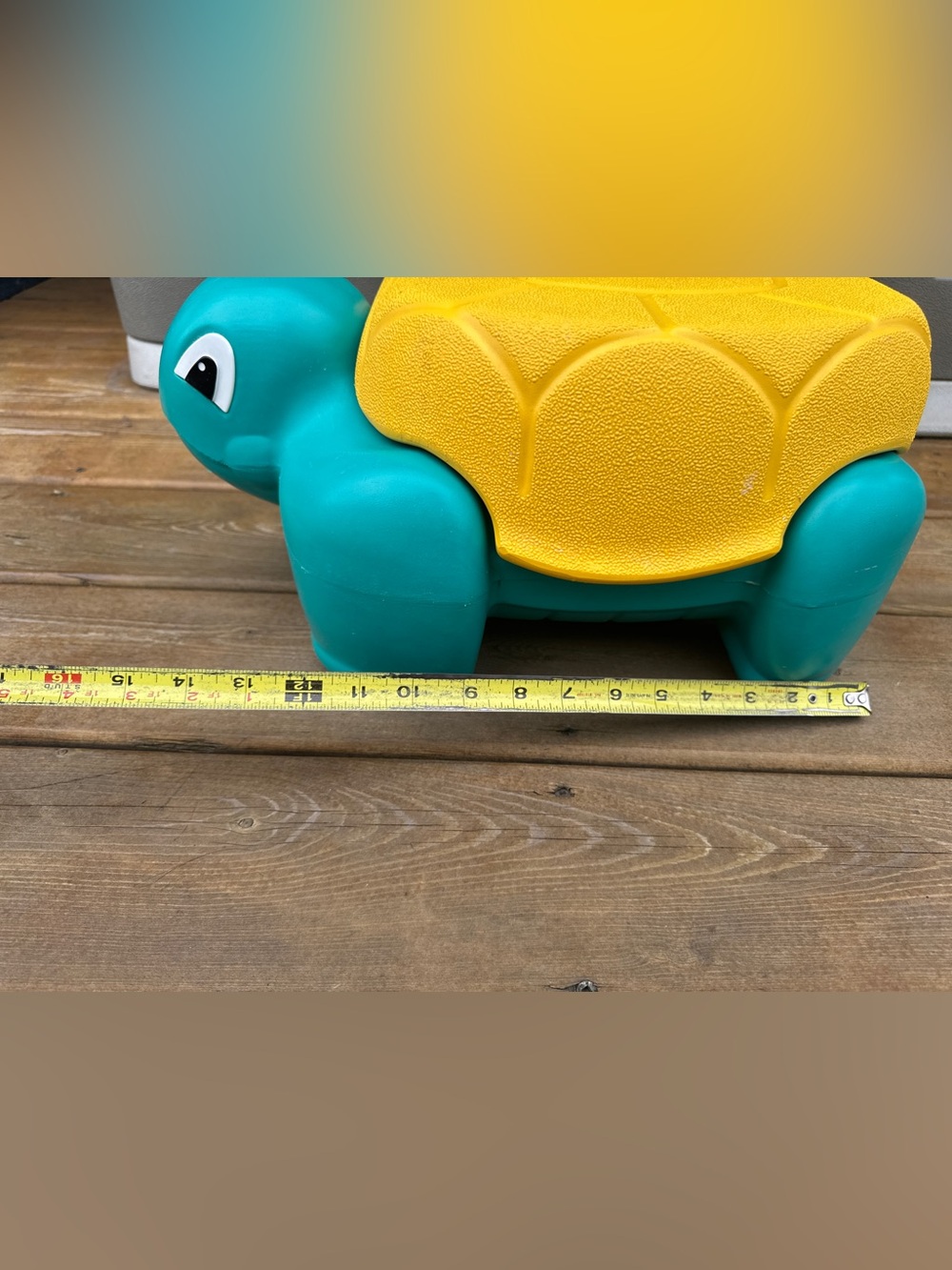 Rubbermaid Kids Turtle Step Stool with storage - Picture 9 of 14